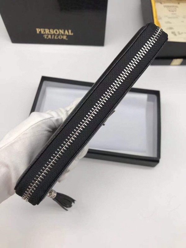 イヴサンローラン財布側面デザイン